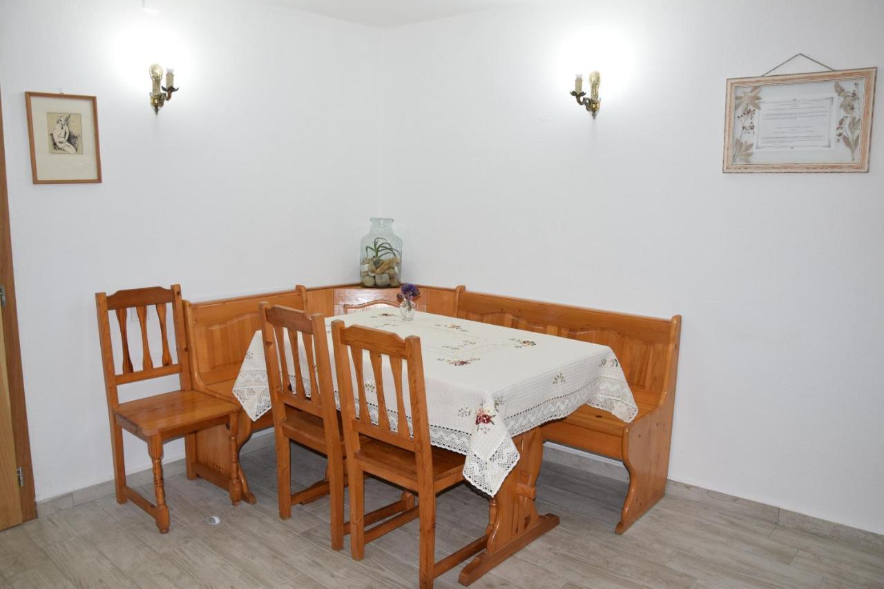 Guest House Astra Arbanasi Buitenkant foto