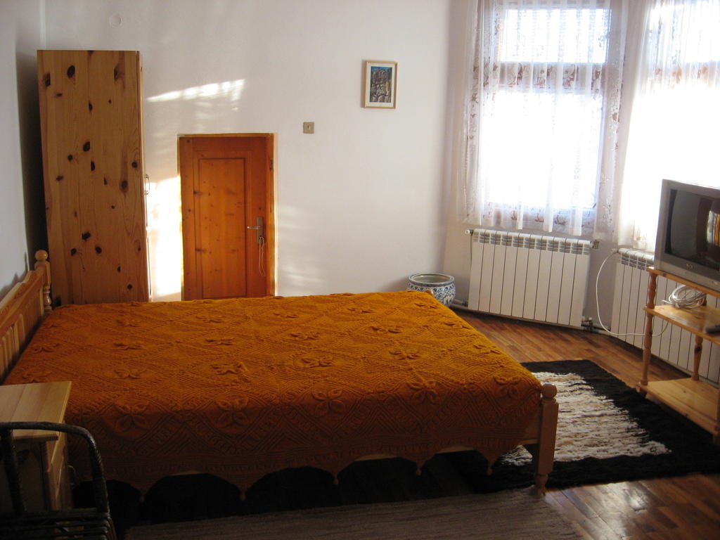 Guest House Astra Arbanasi Kamer foto