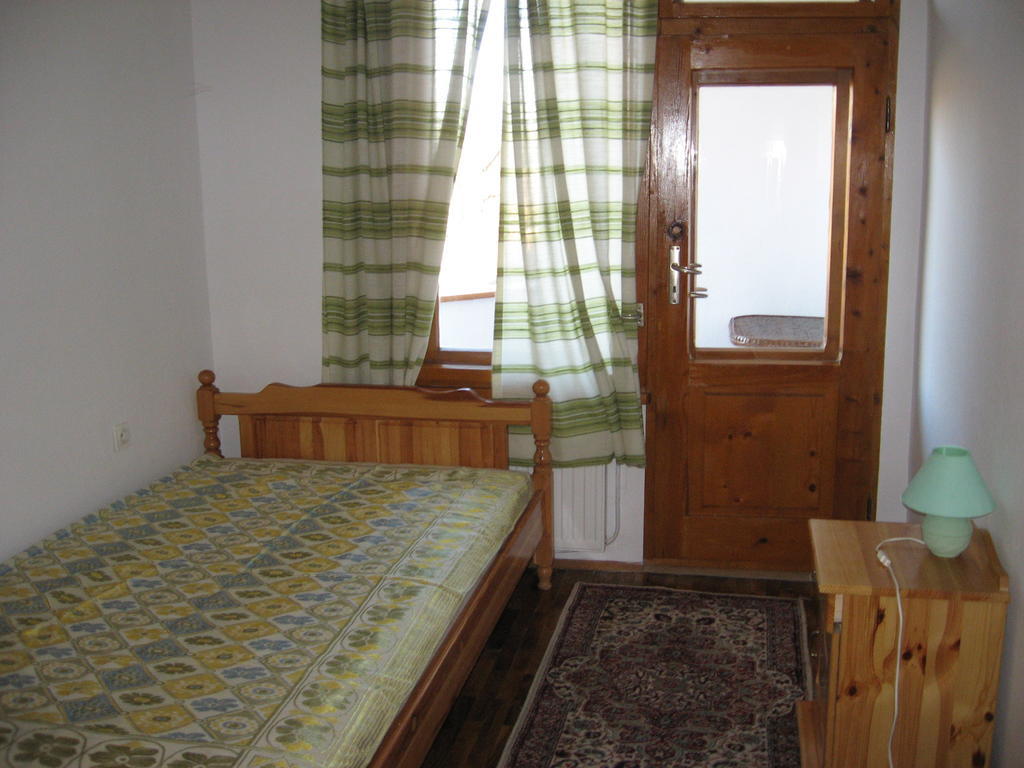 Guest House Astra Arbanasi Kamer foto